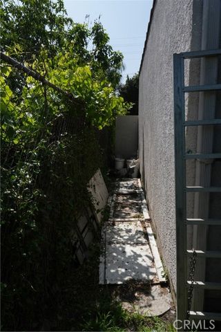 611 W 91st, Los Angeles, CA 90044