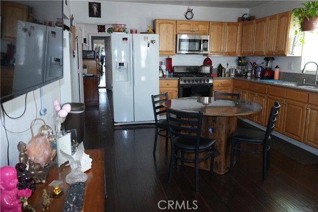 611 W 91st, Los Angeles, CA 90044