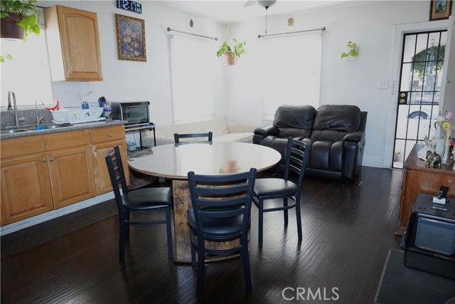 611 W 91st, Los Angeles, CA 90044