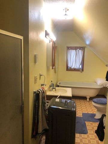 201 2nd Street S, Virginia, MN 55792