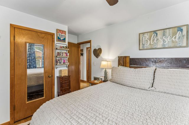 110 Pleasant Dr, Columbia, TN 38401