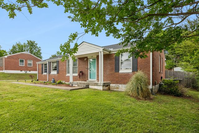 110 Pleasant Dr, Columbia, TN 38401