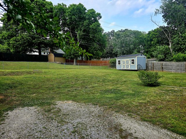 110 Pleasant Dr, Columbia, TN 38401
