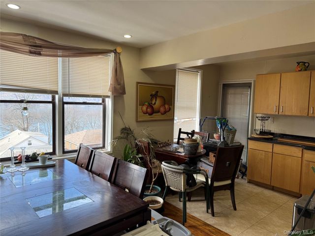 632 Warburton Ave. 5E, Yonkers, NY 10701