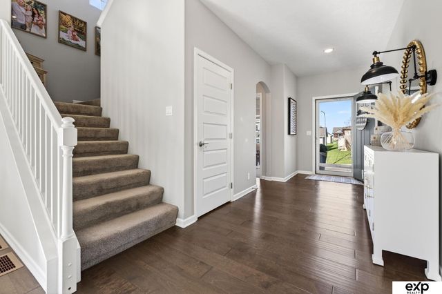 16863 Cary Street, Omaha, NE 68136