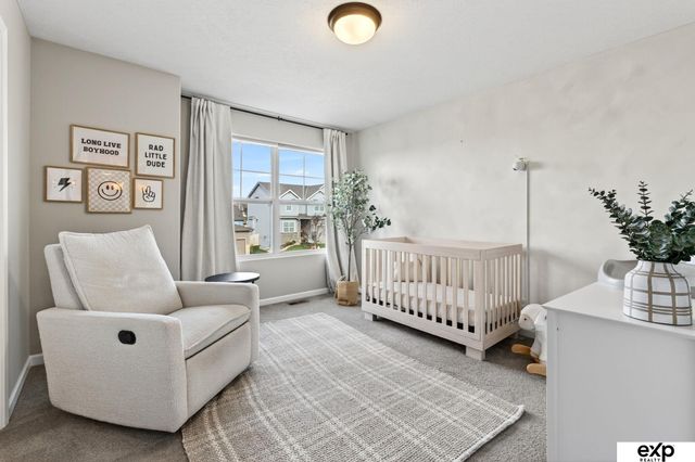 16863 Cary Street, Omaha, NE 68136