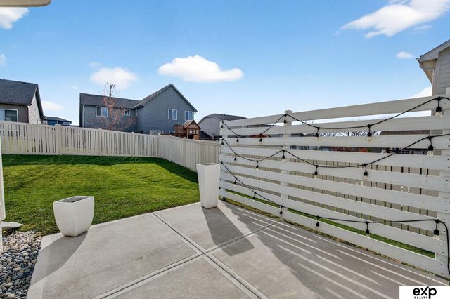 16863 Cary Street, Omaha, NE 68136