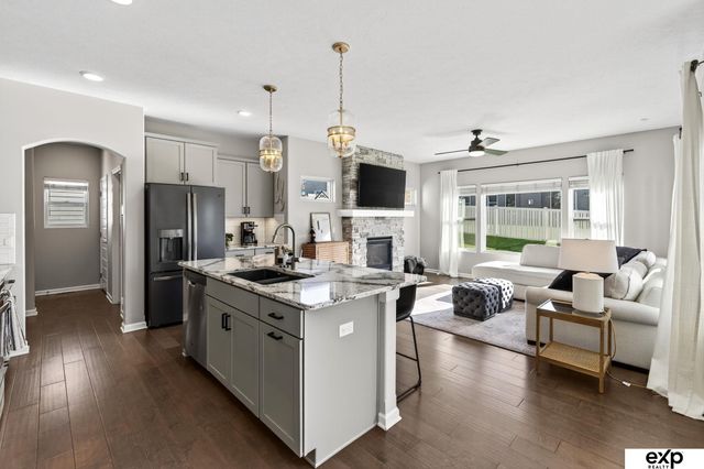 16863 Cary Street, Omaha, NE 68136