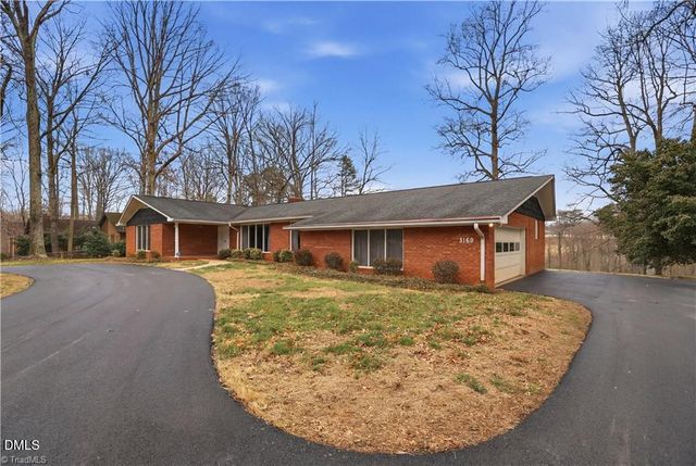 3160 Shaftesbury Lane, Winston Salem, NC 27105