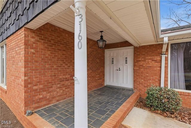 3160 Shaftesbury Lane, Winston Salem, NC 27105