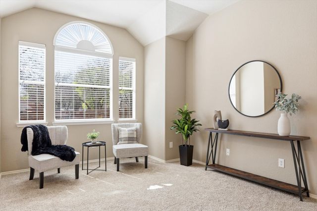 9724 Gessner Drive, Fort Worth, TX 76244