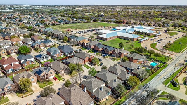 9724 Gessner Drive, Fort Worth, TX 76244