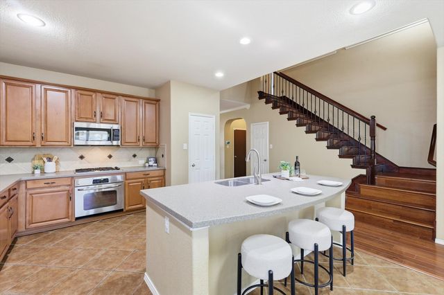 9724 Gessner Drive, Fort Worth, TX 76244