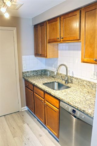 50 Carnation Street B6, Pawtucket, RI 02860