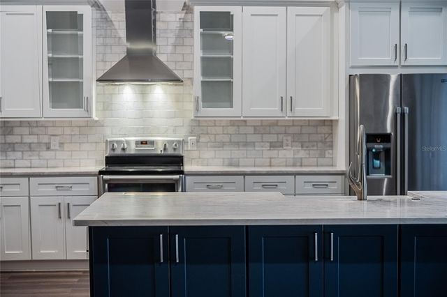 2706 DURANT TRAILS BOULEVARD, Dover, FL 33527