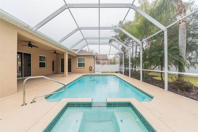 2706 DURANT TRAILS BOULEVARD, Dover, FL 33527