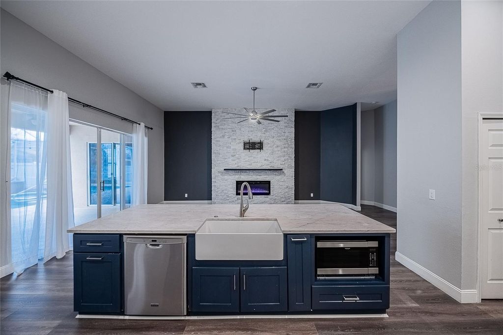 Image 23 of property listing at 2706 DURANT TRAILS BOULEVARD, Dover, FL 33527