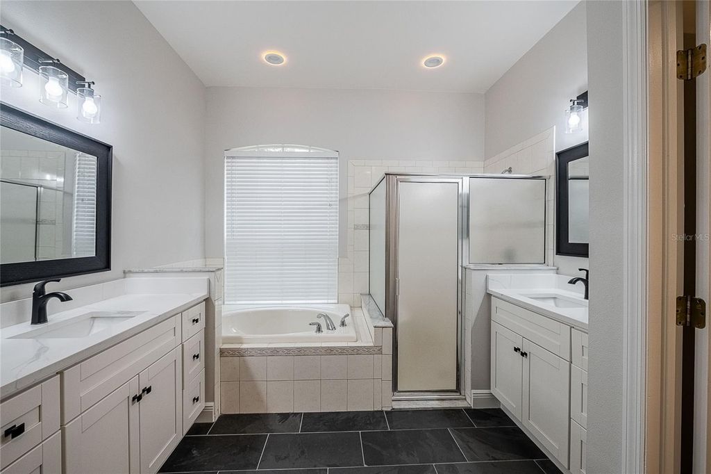 Image 32 of property listing at 2706 DURANT TRAILS BOULEVARD, Dover, FL 33527