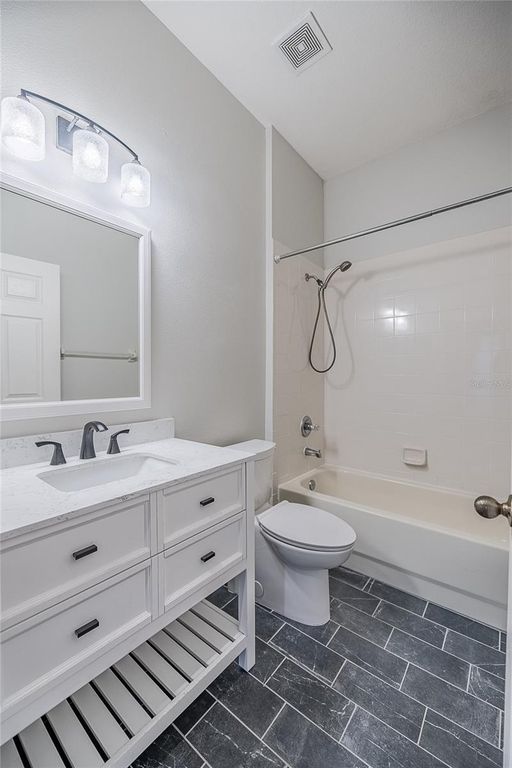 Image 38 of property listing at 2706 DURANT TRAILS BOULEVARD, Dover, FL 33527