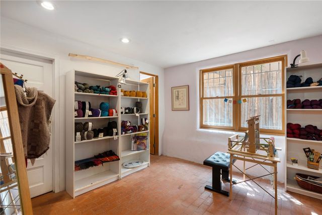614 Paseo De Peralta, Santa Fe, NM 87501
