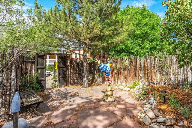614 Paseo De Peralta, Santa Fe, NM 87501