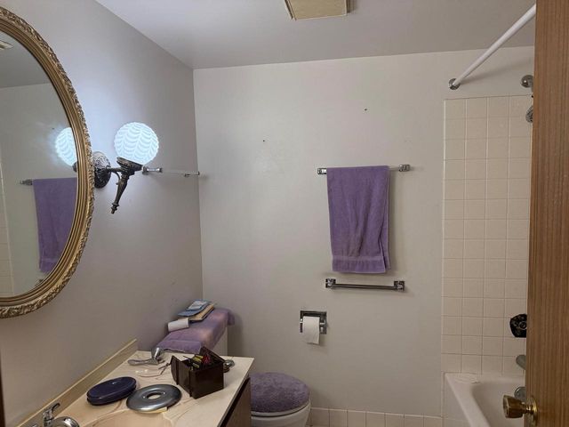 2120 CRANE STREET, Oshkosh, WI 54901
