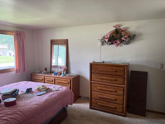 2120 CRANE STREET, Oshkosh, WI 54901