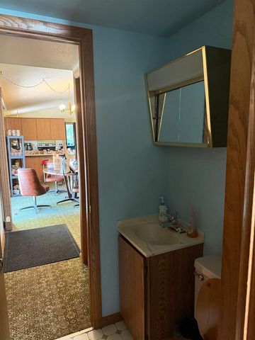 2120 CRANE STREET, Oshkosh, WI 54901