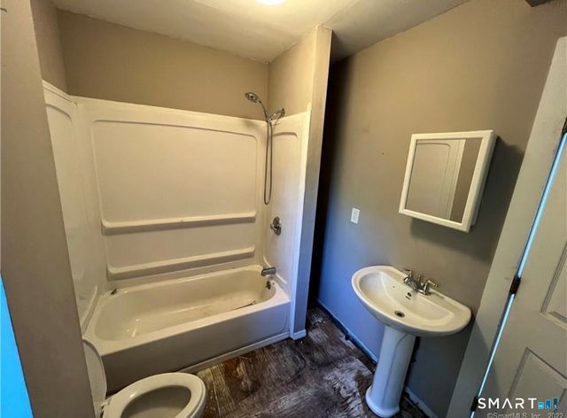 34 York Street 2, Ansonia, CT 06401