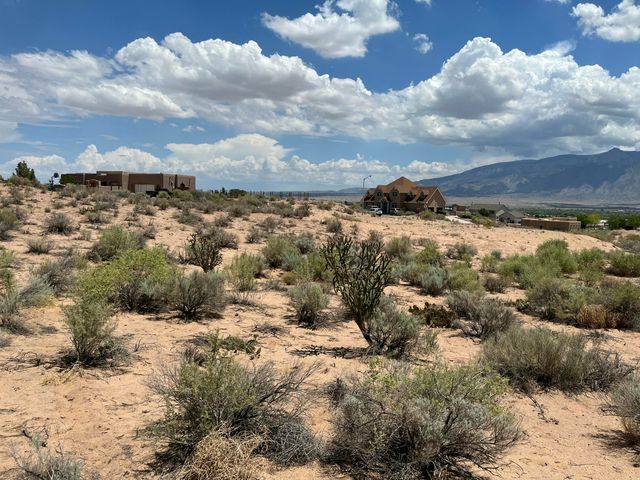 5424 Vera Cruz Road NE, Rio Rancho, NM 87144
