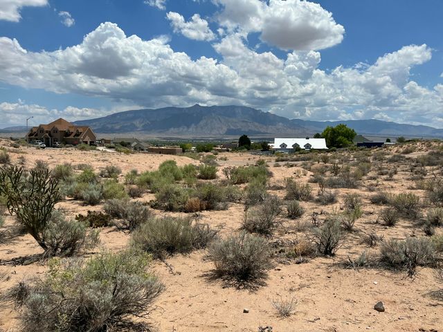 5424 Vera Cruz Road NE, Rio Rancho, NM 87144
