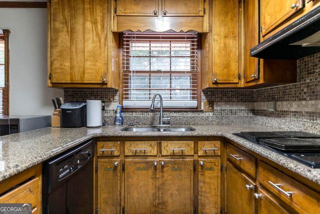 411 Hickory Lane, Griffin, GA 30223
