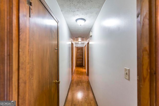 411 Hickory Lane, Griffin, GA 30223
