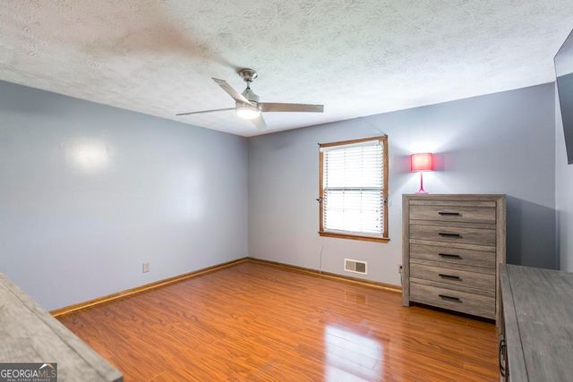 411 Hickory Lane, Griffin, GA 30223