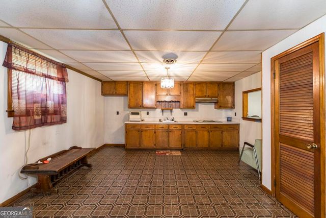 411 Hickory Lane, Griffin, GA 30223