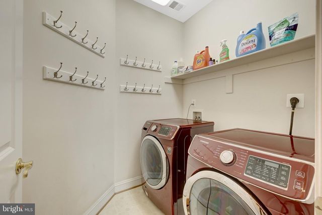 2894 SWANEE LN, Fairfax, VA 22031