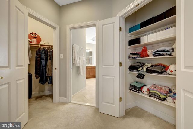 2894 SWANEE LN, Fairfax, VA 22031