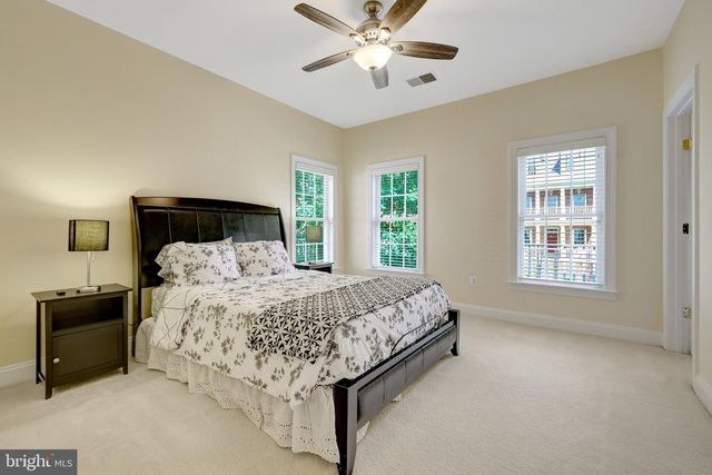 2894 SWANEE LN, Fairfax, VA 22031