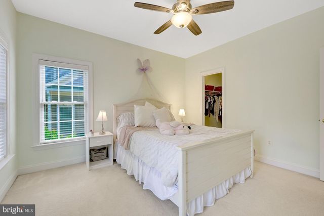 2894 SWANEE LN, Fairfax, VA 22031