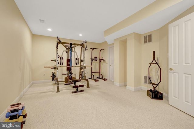 2894 SWANEE LN, Fairfax, VA 22031