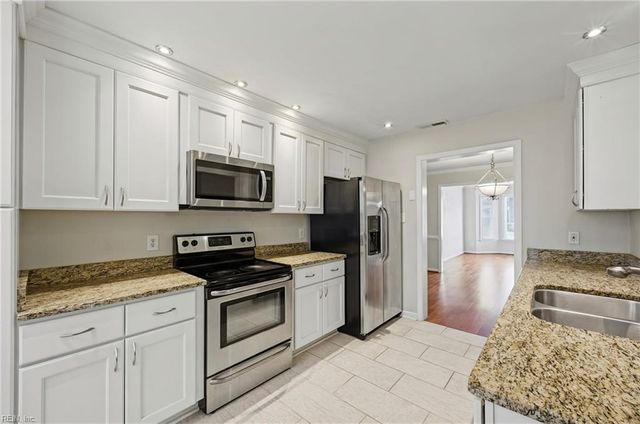 5329 Kindlewood DR, Virginia Beach, VA 23455