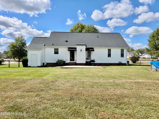 3502 Baybrooke Drive W, Wilson, NC 27893