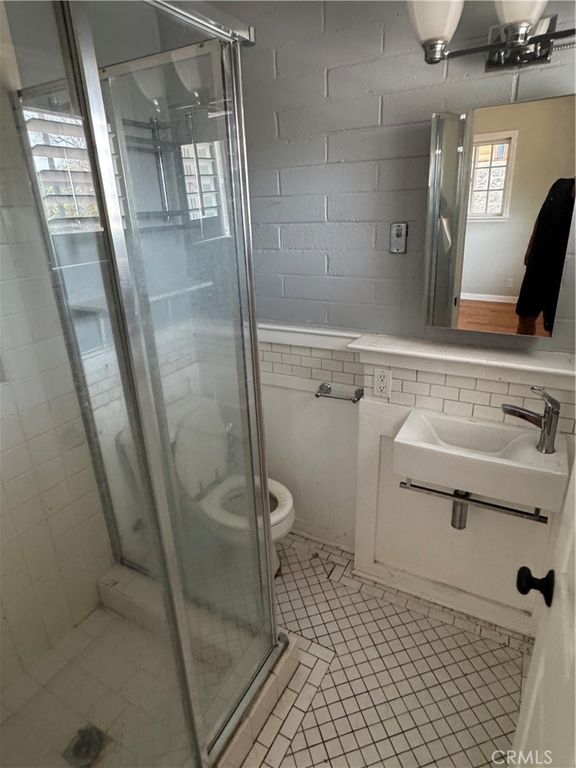 Image 5 of property listing at 3154 Vista Del Mar, Glendale, CA 91208