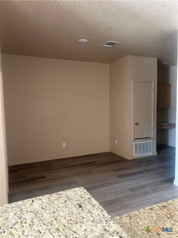 6205 Twistleaf Lane A & B, Killeen, TX 76543