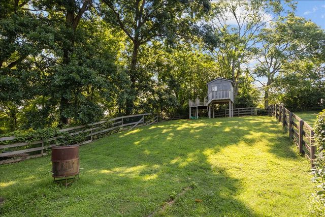 1446 Old Hillsboro Rd, Franklin, TN 37069