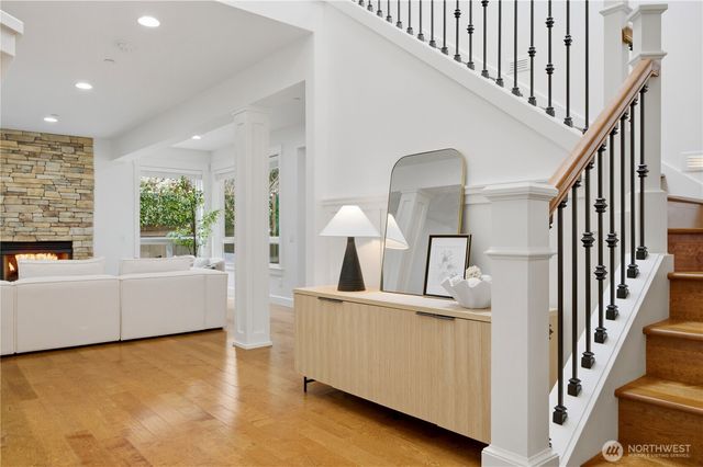 10504 NE 114th Lane, Kirkland, WA 98033