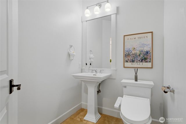 10504 NE 114th Lane, Kirkland, WA 98033