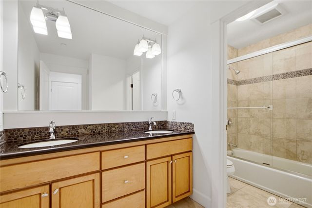 10504 NE 114th Lane, Kirkland, WA 98033
