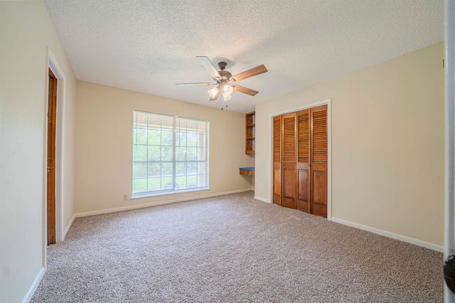 1214 W George Richey, Gladewater, TX 75647