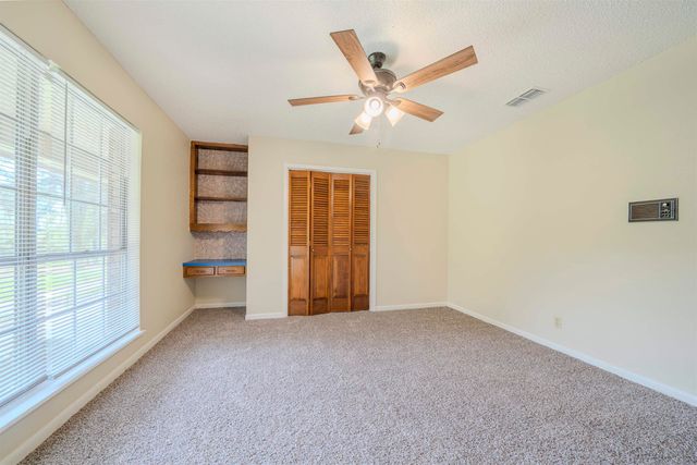 1214 W George Richey, Gladewater, TX 75647
